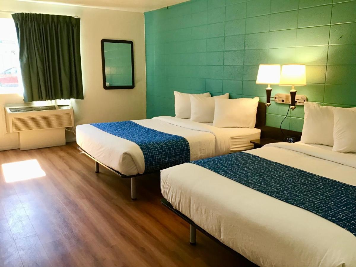 Travelodge Inn & Suites By Wyndham Missoula University Park Buitenkant foto