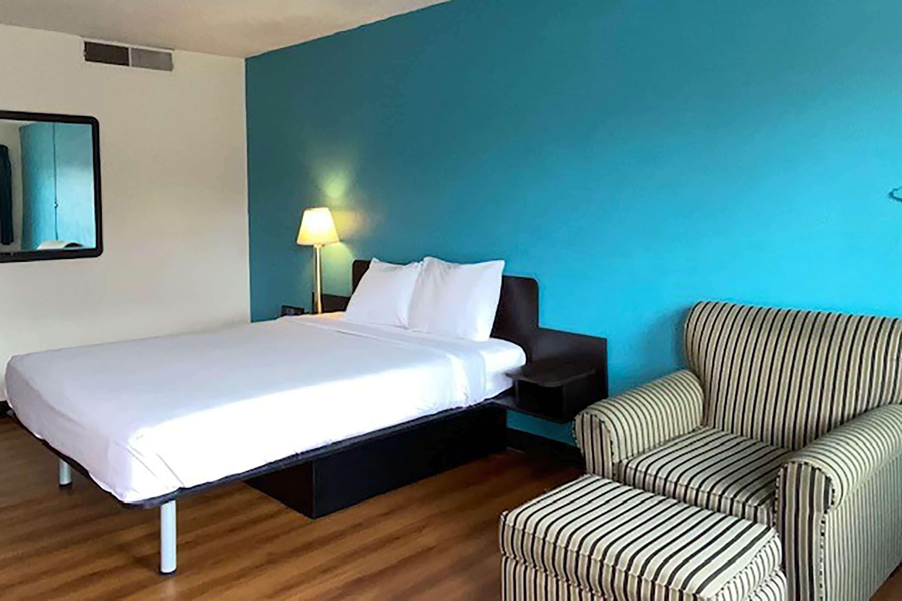 Travelodge Inn & Suites By Wyndham Missoula University Park Buitenkant foto